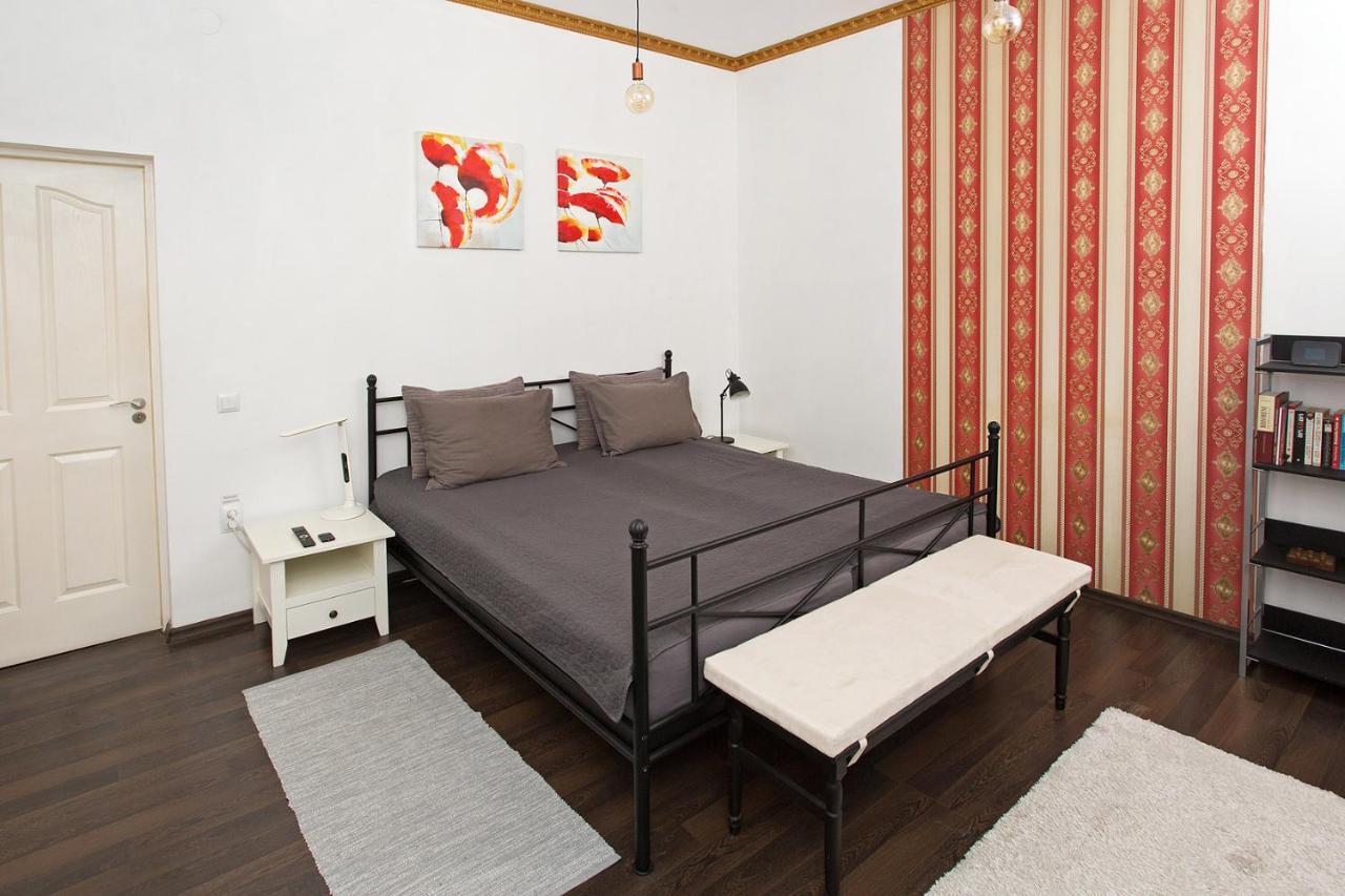 City Center Minimalist Apartment 拉迪亚 外观 照片