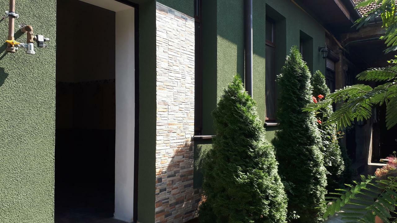 City Center Minimalist Apartment 拉迪亚 外观 照片